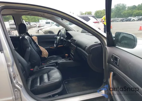 1999 Volkswagen Passat Glx from USA, damaged, VIN WVWPD63B4XE505023